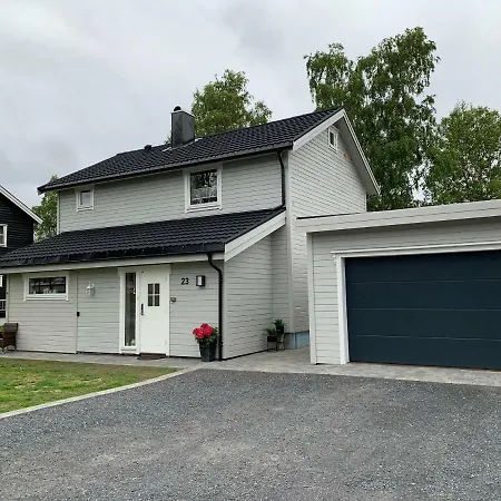 Villa Koselig Enebolig I Barnevennlig Strok